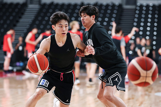 韓国戦へ練習公開