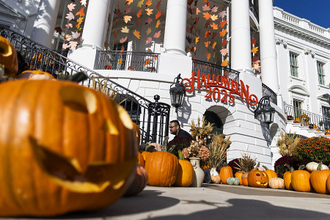 ハロウィーン仕様のホワイトハウス