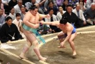 敗れる琴桜