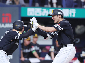 ソフトバンクの柳田、初の代打アーチ＝プロ野球
