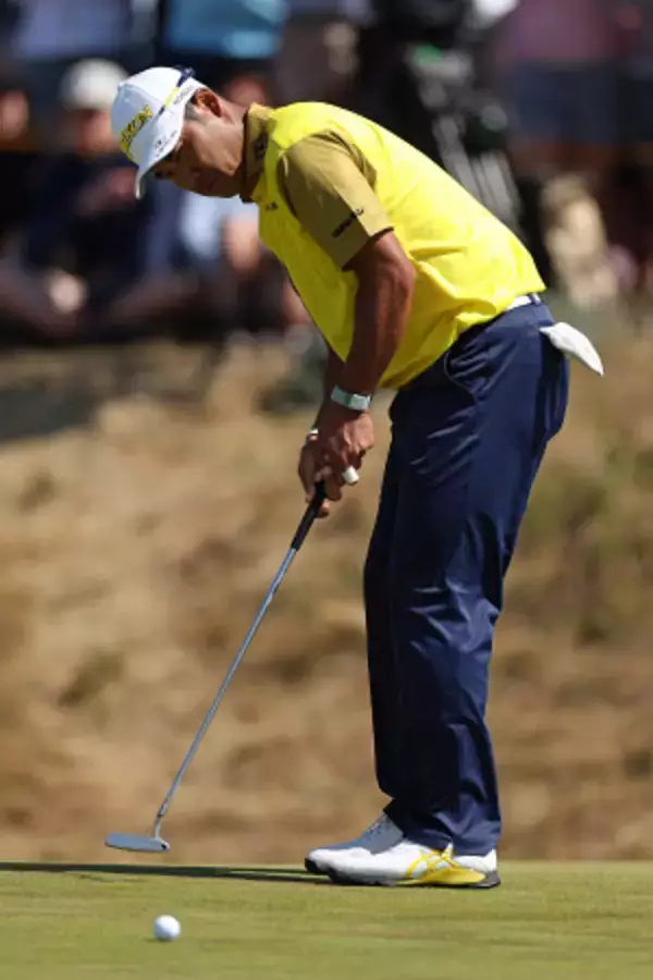 松山英樹は１４位