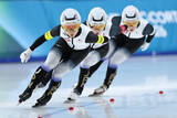 「滑走する高木ら　五輪」の画像1