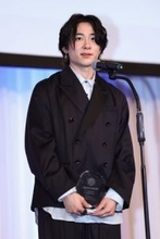 スノーボード金の戸塚優斗が最優秀選手＝全日本スキー連盟の表彰式