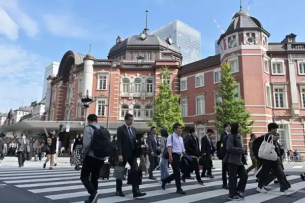 ７月実質賃金、２．４％増＝７カ月連続プラス、物価上昇鈍化