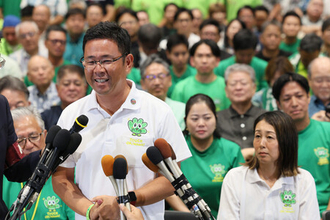 沖縄知事に自民系古謝氏＝１２年ぶり辺野古容認派―現職・玉城氏に大差