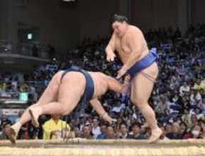 大の里のはたき込み