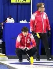 指示を出す柳沢