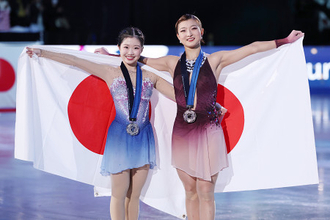 笑顔の中井と坂本　フィギュア