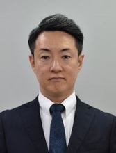 吉村氏、横山氏が再選