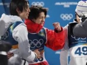 喜ぶ二階堂　五輪