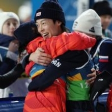 喜ぶ小林陵ら　五輪