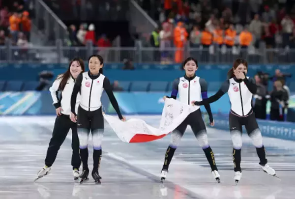 銅メダルの日本チーム　五輪