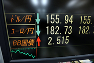 円急伸、一時１５５円台後半＝政府・日銀の介入警戒―アジア市場