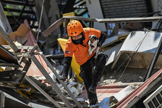比南部沖地震、死者３７人に
