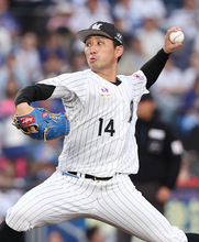 力投する小島　プロ野球