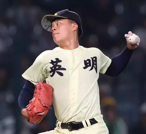 冨岡の力投　高校野球