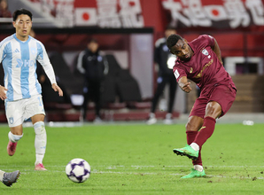 神戸が首位浮上　ＡＣＬＥサッカー