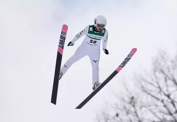 中村の飛躍　Ｗ杯ジャンプ男子