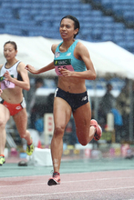 高橋、女子２００制し２冠