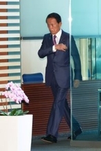 高市首相、麻生氏と面会