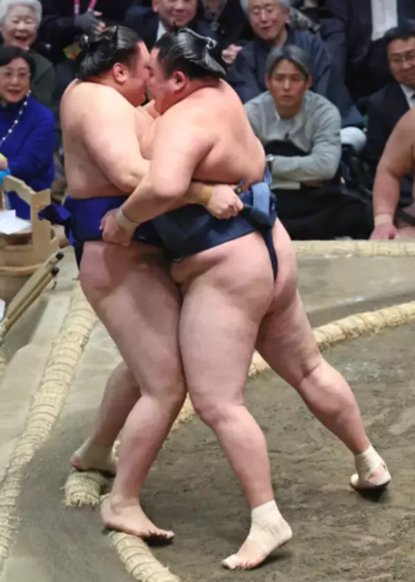 支度部屋＝大相撲初場所