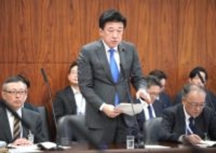 情報要員、省庁横断で育成
