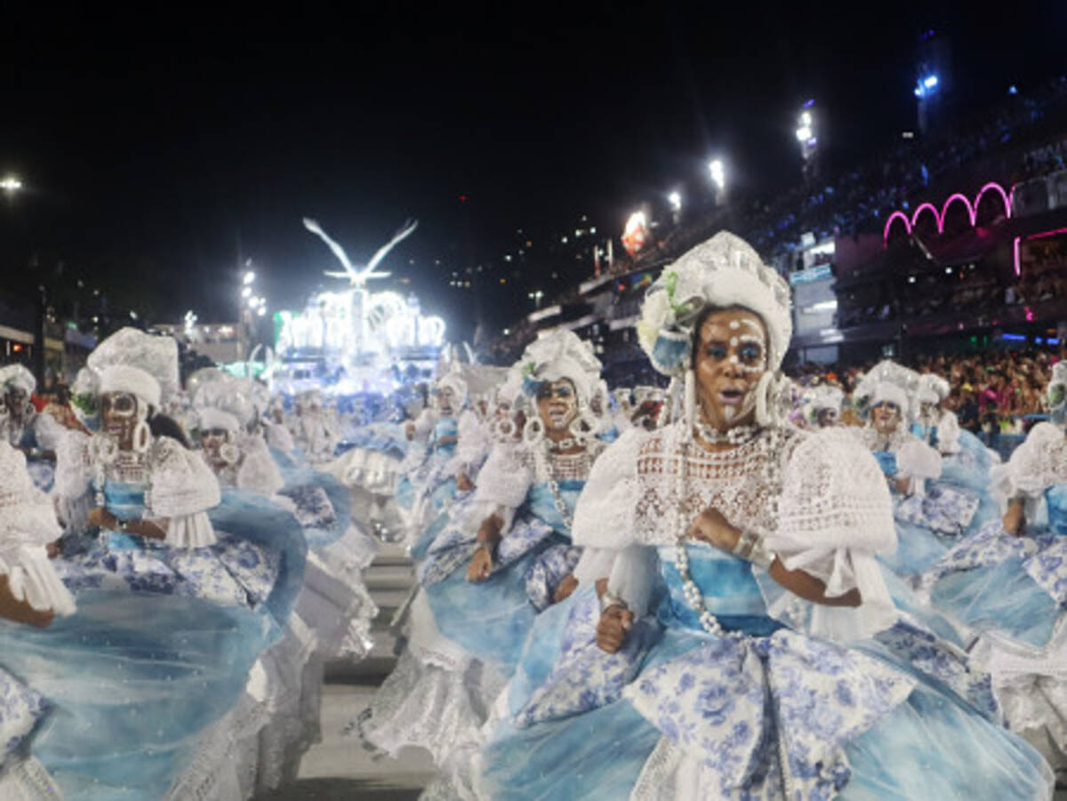 リオのカーニバル無修正画像