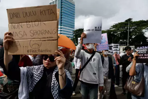 「平和評議会」強まる脱退論