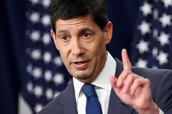 米ＦＲＢ議長、利上げ排除せず＝「インフレ高過ぎる」
