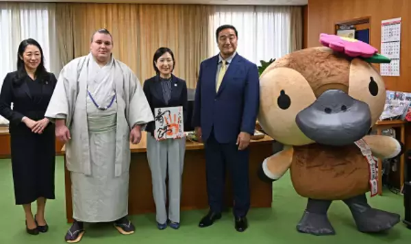 安青錦が江東区長を表敬