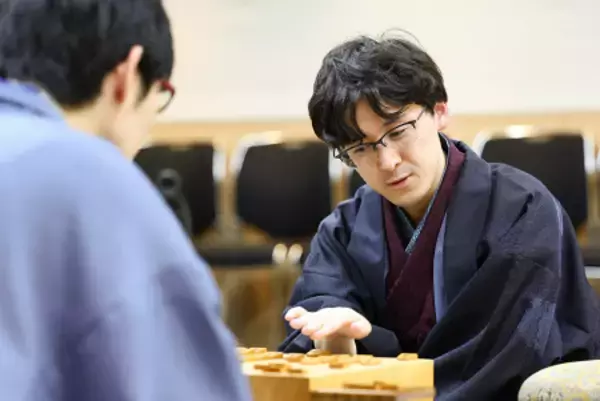 伊藤匠二冠が叡王戦３連覇