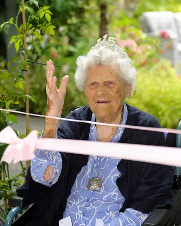 世界最高齢の英女性、１１７歳に