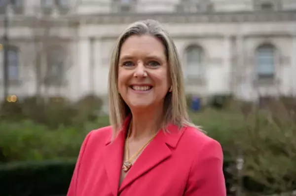 新駐日大使にロバートソン氏