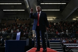 トランプ氏、ノルウェーを「外便所のような国」と罵倒 ノーベル平和賞逃し