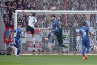 藤尾の先制ゴール　天皇杯サッカー