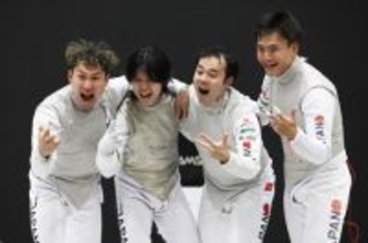 男子フルーレ、日本は３位