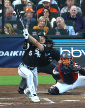 村上が先制犠飛＝プレーオフ開幕―米大リーグ