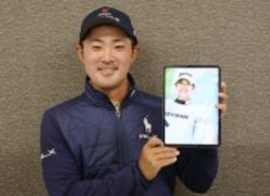 金谷と吉本、結婚を発表