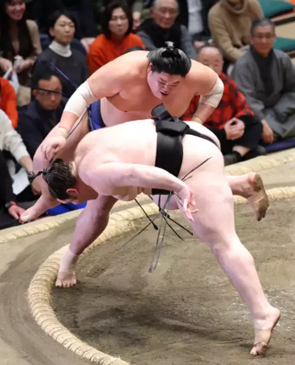 阿炎の突き落とし