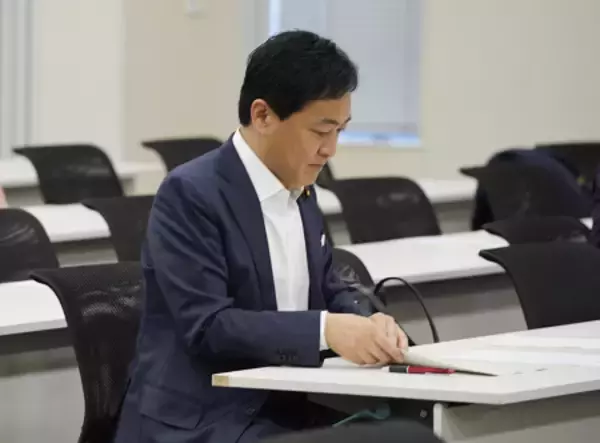自民、国旗損壊罪で国民と修正協議へ