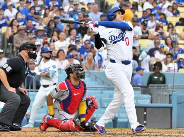 大谷、特大弾締め＝膝痛なんの、充実前半戦―米大リーグ