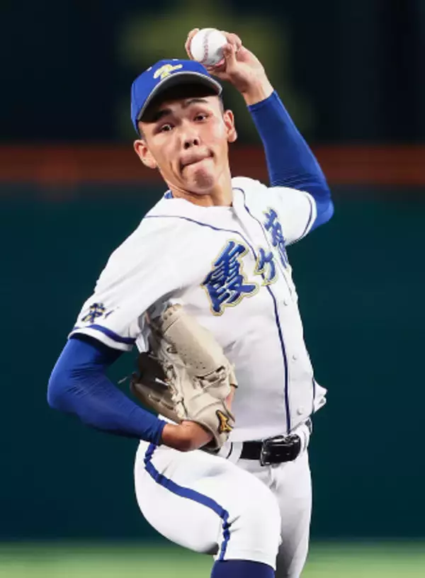 小林の力投　高校野球
