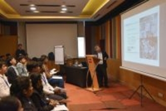 インドで学生向け企業説明会