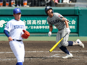 佐藤の２点二塁打　高校野球