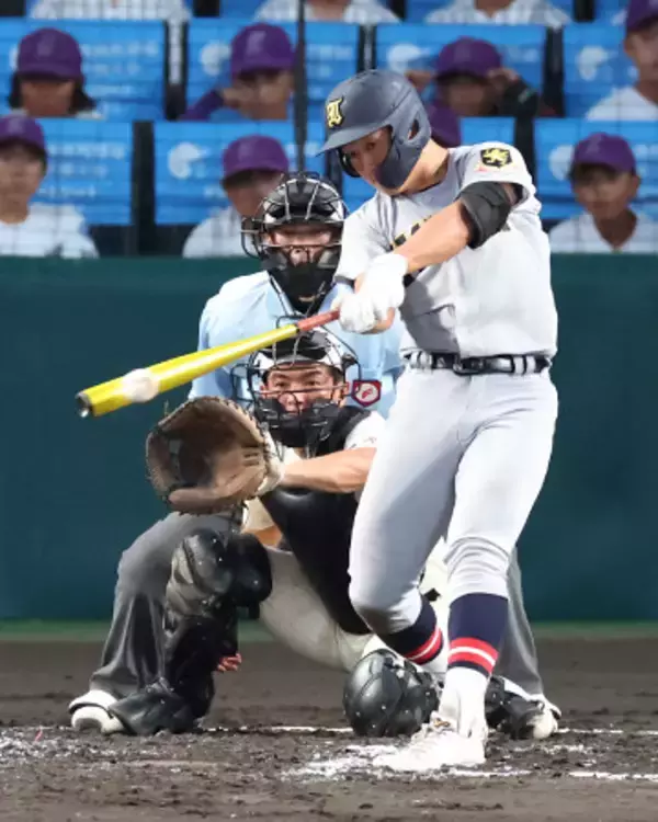 有本の適時二塁打　高校野球