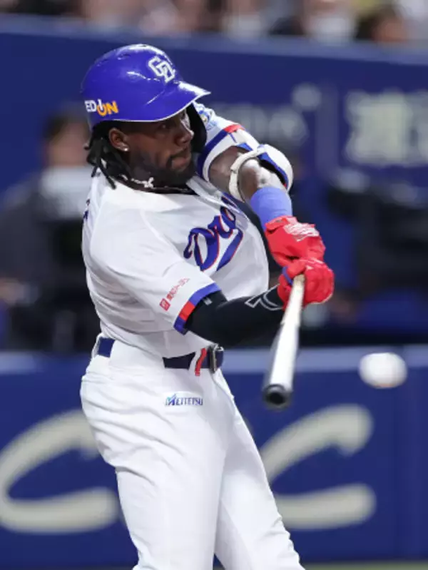 カリステの適時内野安打　プロ野球