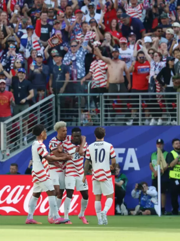 開催国の米国が１６強＝イングランド、ベルギーも―Ｗ杯サッカー