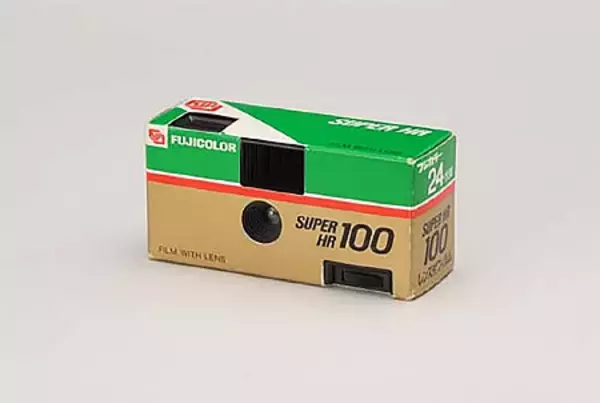 「写ルンです」発売４０年