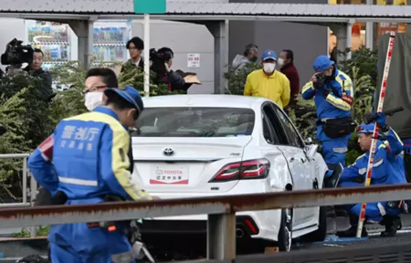 車暴走、１１人死傷＝３７歳男逮捕、運転手か―事故車両窃盗の疑い・東京