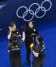 喜ぶ小野寺ら　五輪